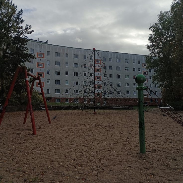 Spielplatz Spielplatz grün – Foto 2
