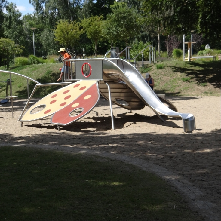 Foto vom Spielplatz Mehrgenerationenspielplatz