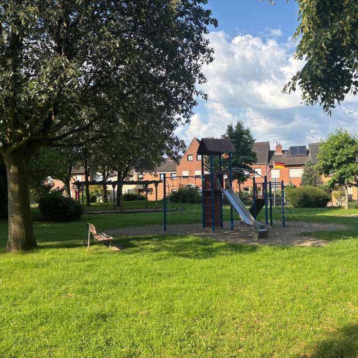 Bild zum Spielplatz Roncalliplatz