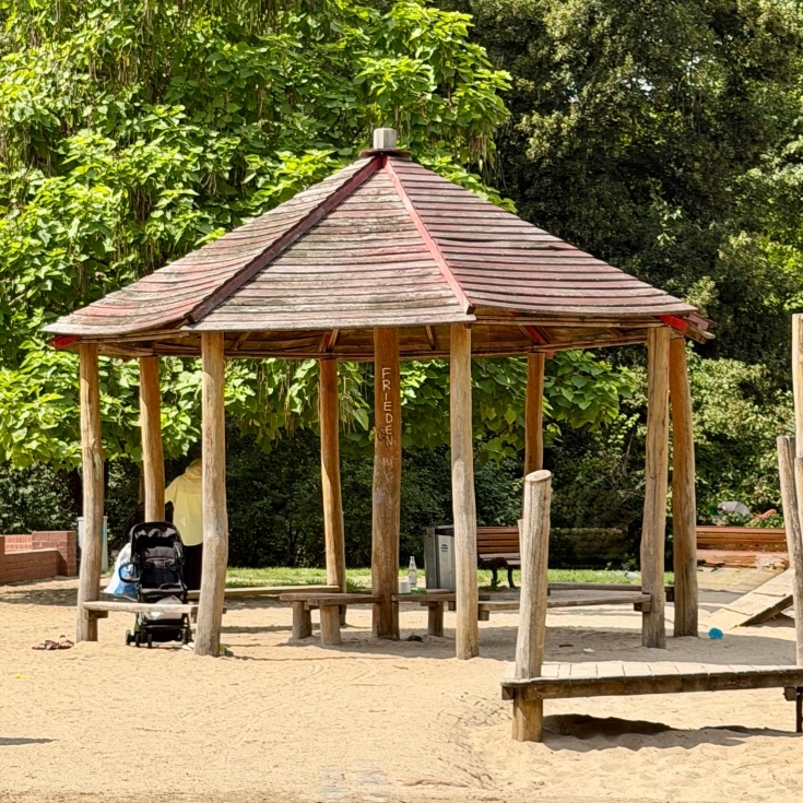 Foto vom Spielplatz Im Gemeindepark Lankwitz