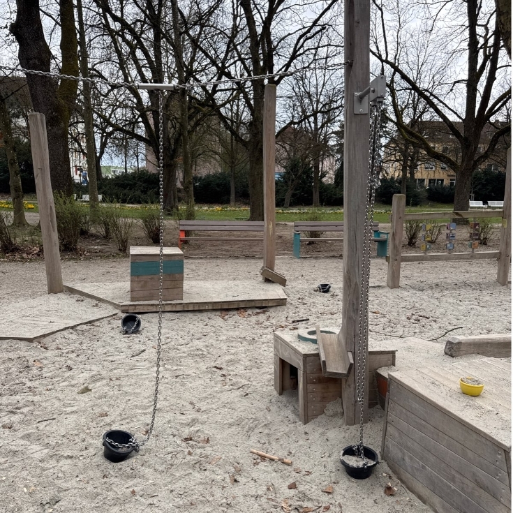 Bild 8: Spielplatz Schwarzer Weg