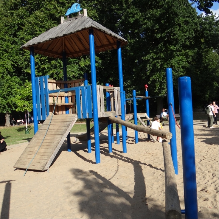 Bild zum Spielplatz Sternwartpark Wasserspielplatz