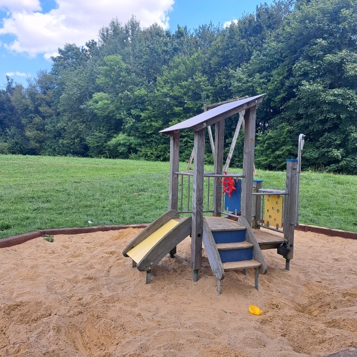 Bild 10: Spiel- und Bolzplatz Unterm Haane