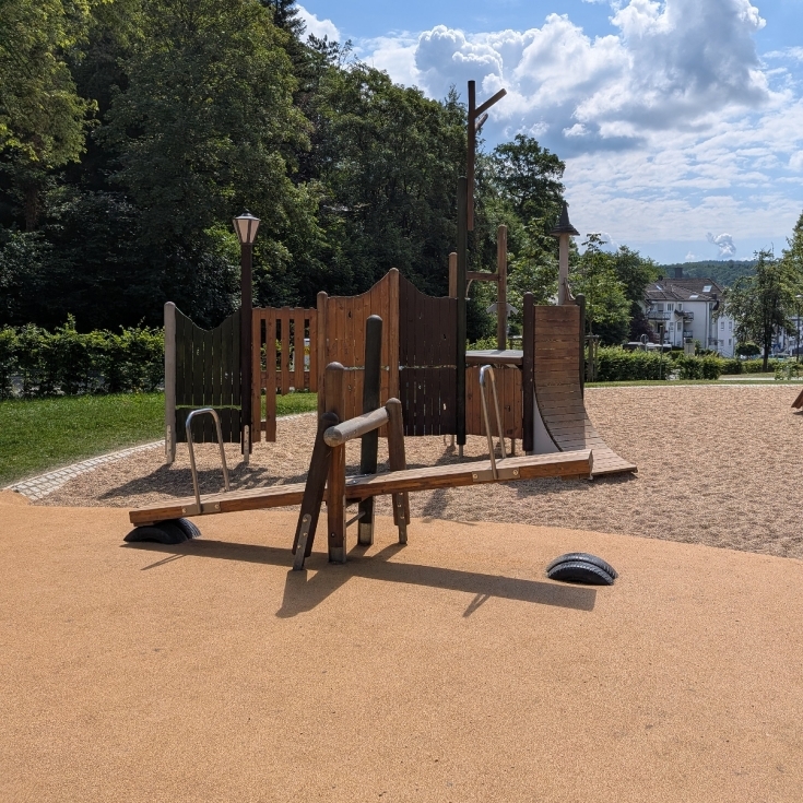 Bild 8: Kinderspielplatz Talstraße