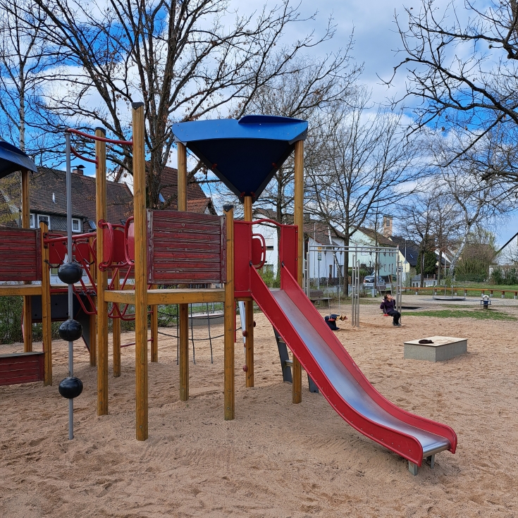 Bild zum Spielplatz Dechsendorfer Platz