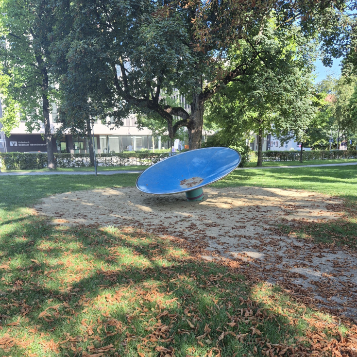 Bild zum Spielplatz Drehteller Georgstraße