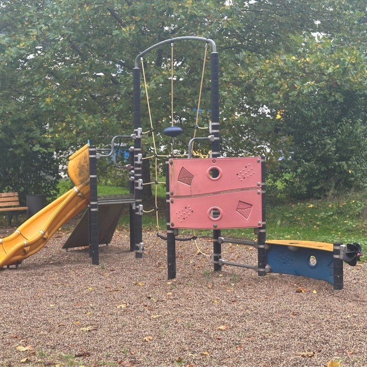 Bild zum Spielplatz Emil-Schemmel-Straße