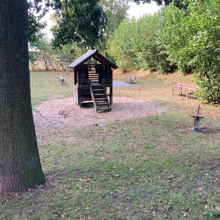 Bild zum Spielplatz Fliederweg