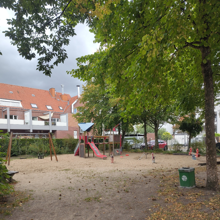 Bild zum Spielplatz Im St.-Annen-Rosengarten