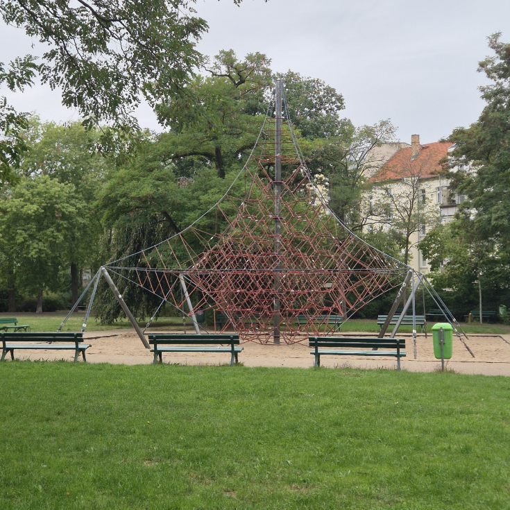 Bild zum Spielplatz Kletterspinne