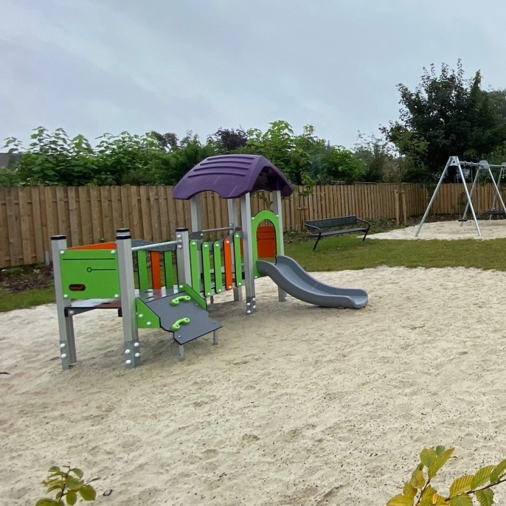 Bild 3: Mehrgenerationen-Spielplatz Heidswiemoor