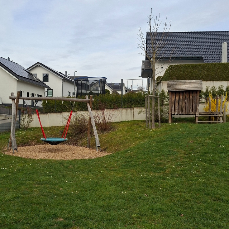 Bild 4: Mehrgenerationenspielplatz "Vorm Grenzgraben"