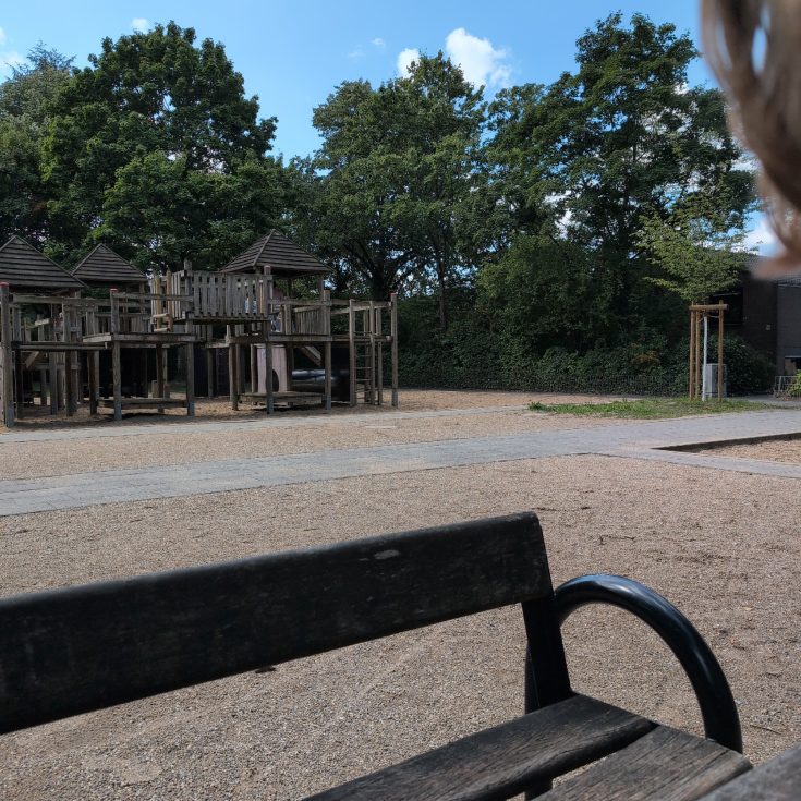 Bild zum Spielplatz Neustrelitzer Straße 53