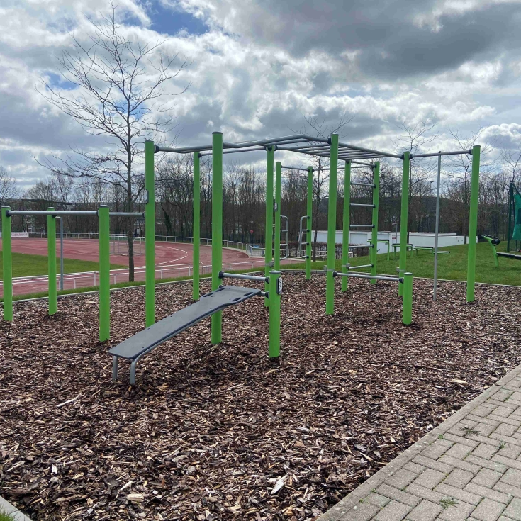 Bild 2: Outdoor-Fitnessanlage