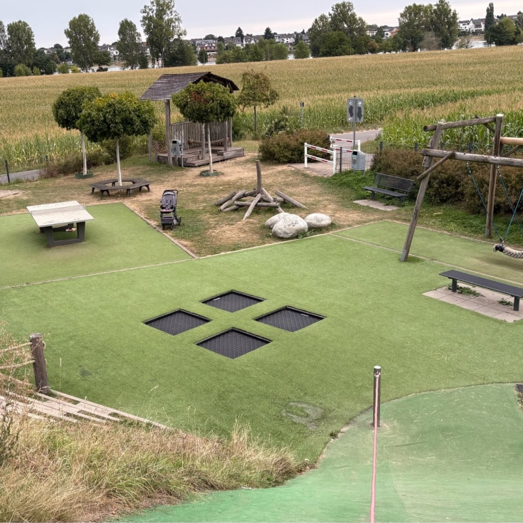 Bild zum Spielplatz Rheindorfer Straße 