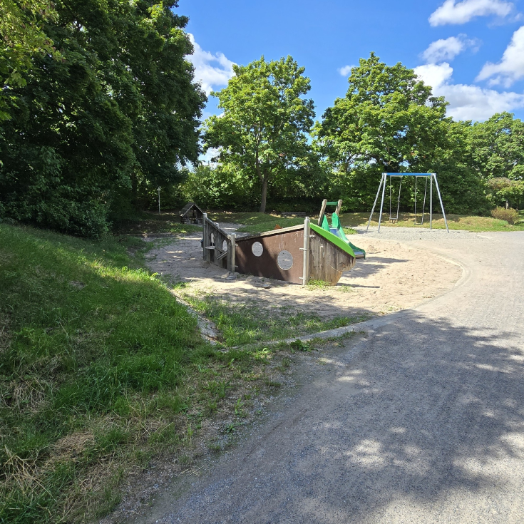 Bild zum Spielplatz Rintheimer Hauptstraße Grünzug Spielplatz