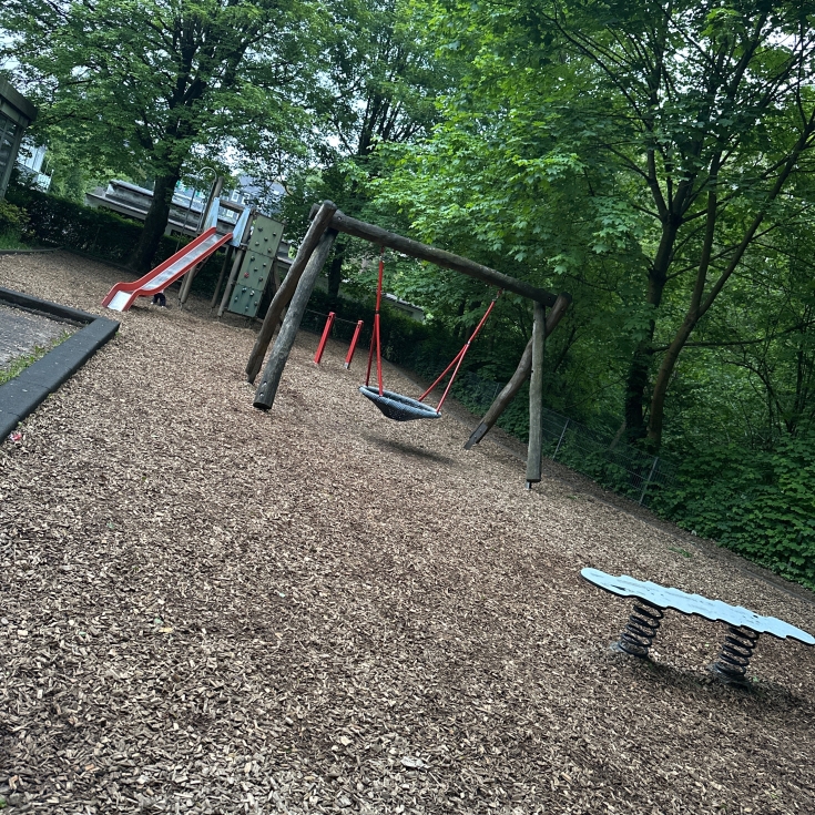 Bild zum Spielplatz Schulspielplatz