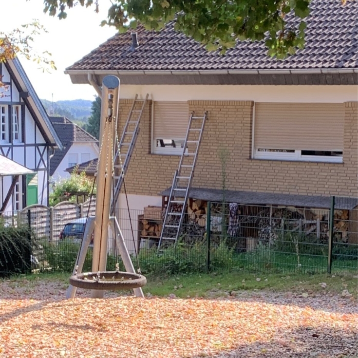 Bild 5: Spielplatz auf dem Falkenhof
