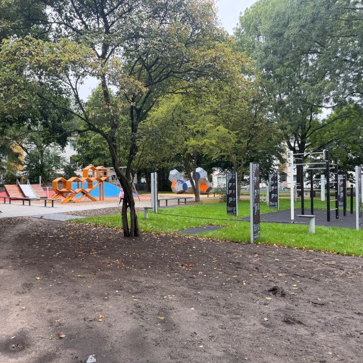 Bild zum Spielplatz Spielplatz Blauer Berg