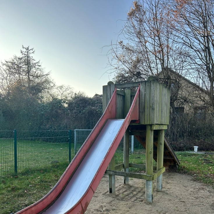 Bild zum Spielplatz Spielplatz Dorfgemeinschaftshaus Schierensee