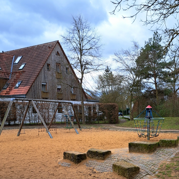 Bild zum Spielplatz Spielplatz Heinrich-Kirchner-Straße