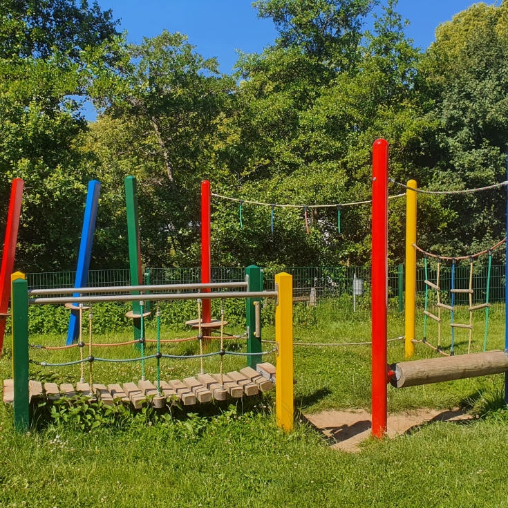 Bild zum Spielplatz Spielplatz Herschbach Grundschule