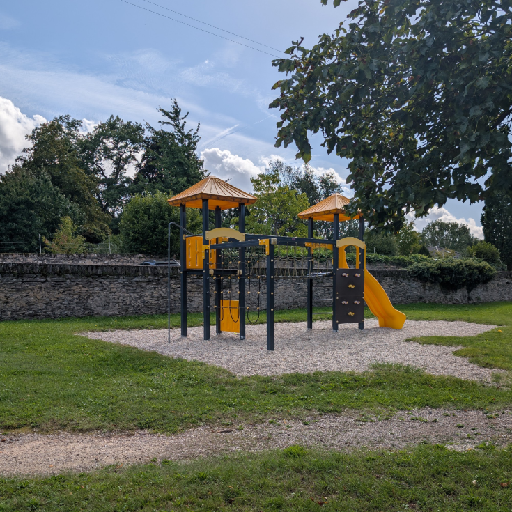 Bild zum Spielplatz Spielplatz Schulweg