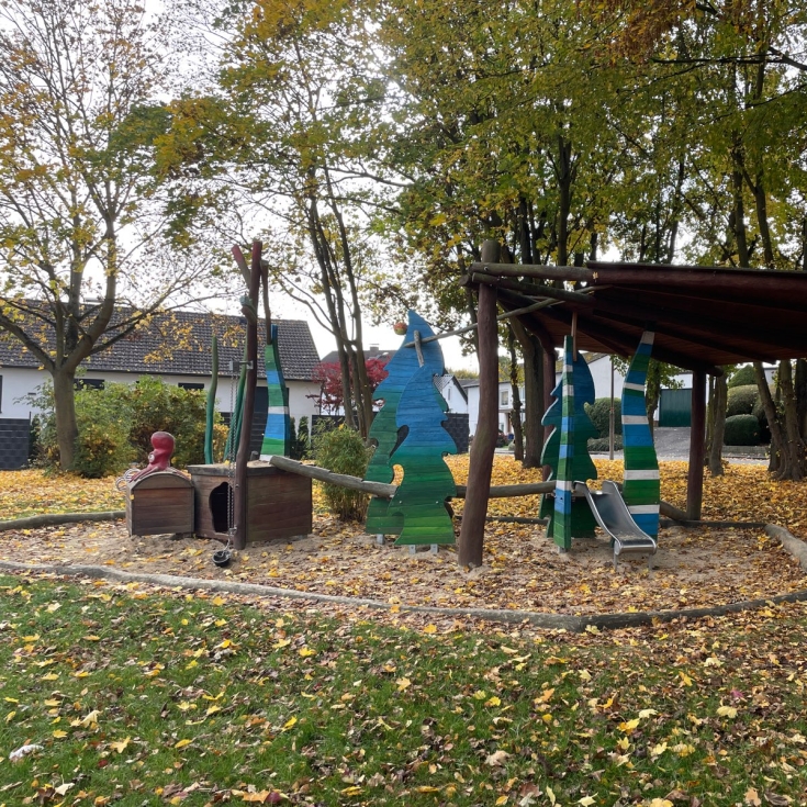 Bild 2: Spielplatz Karlsbadstr. 