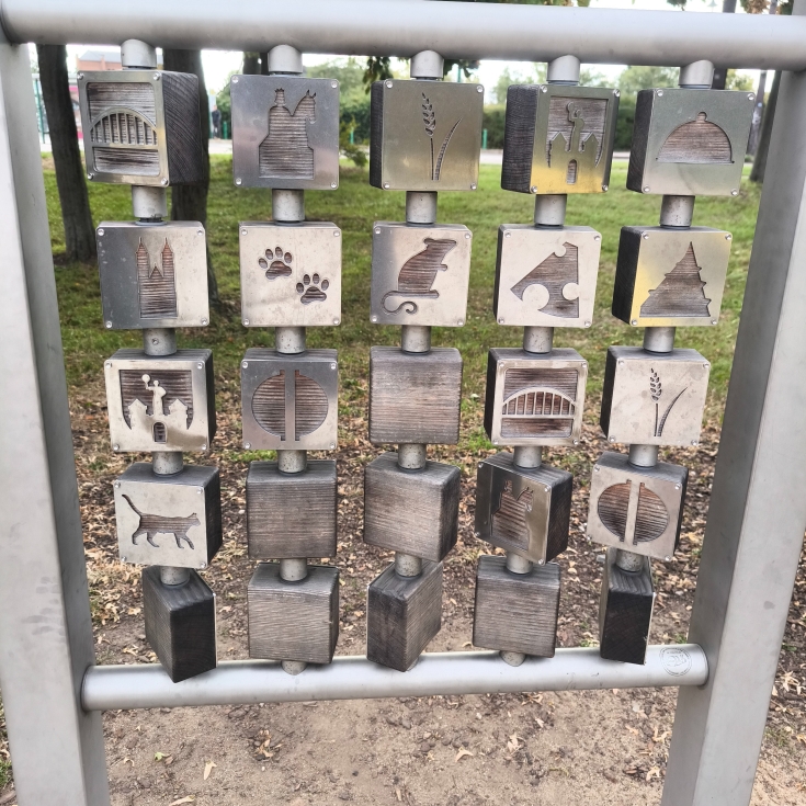 Bild zum Spielplatz Spielplatz Mäusejagd in der Käseglocke