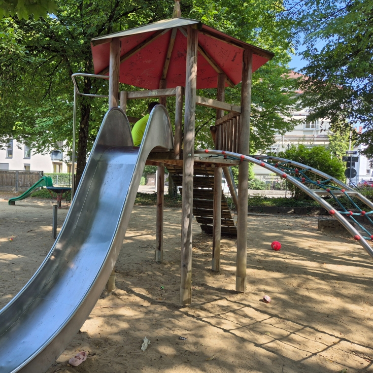 Bild zum Spielplatz Spielplatz Möttelinstraße