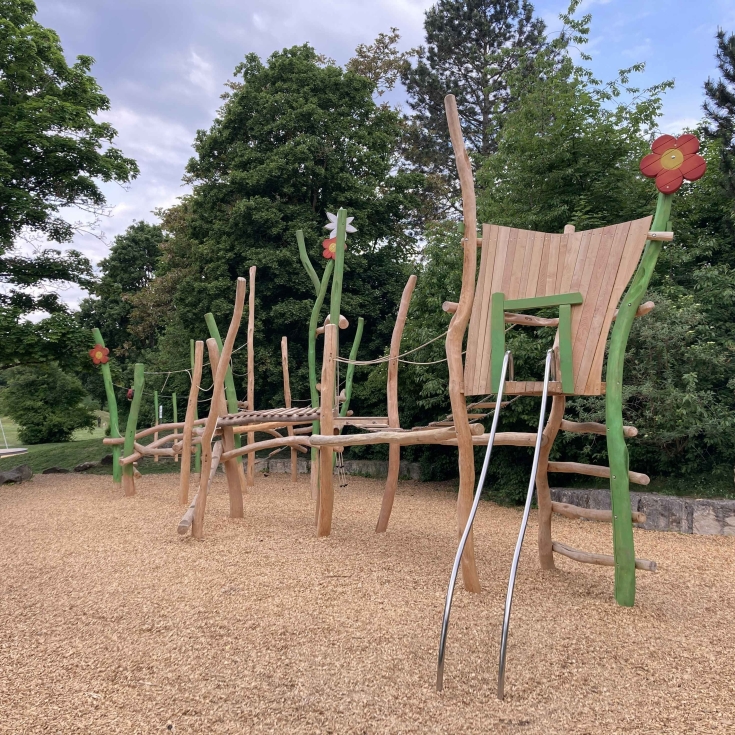 Bild zum Spielplatz Spielplatz Murkenbach Hallenbad