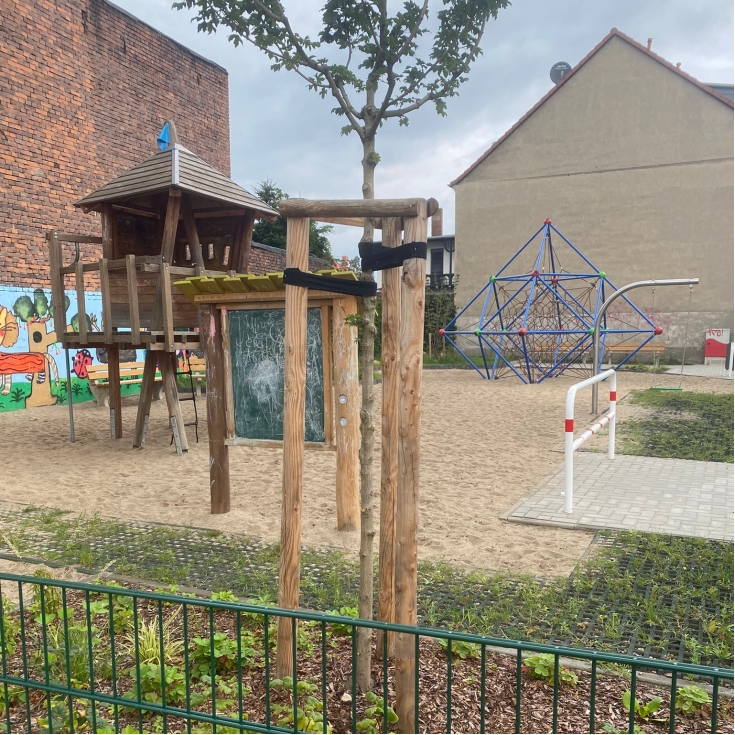 Bild zum Spielplatz Spielplatz Porsestraße