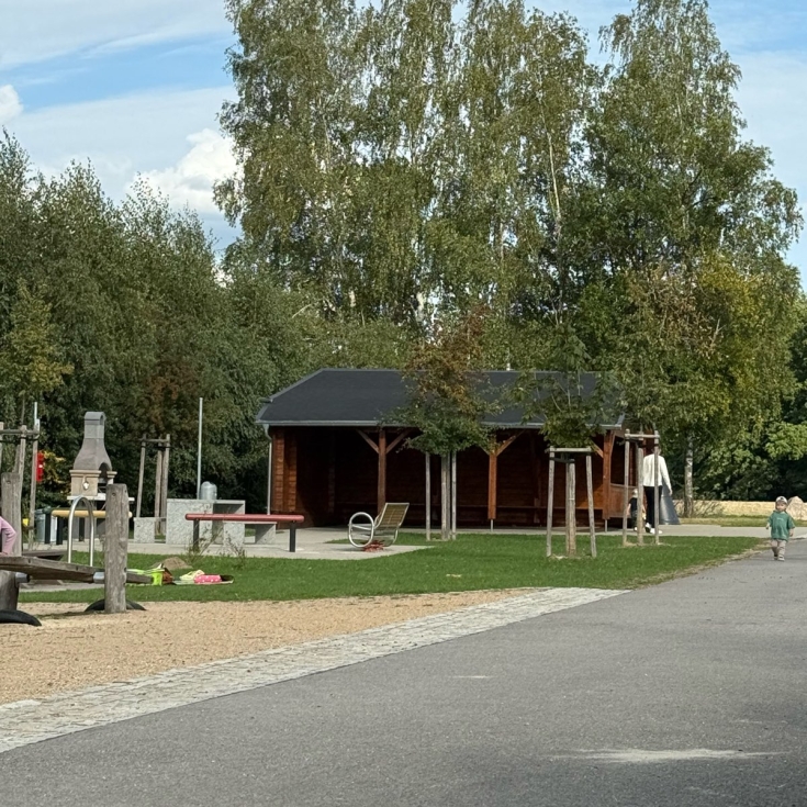 Bild 2: Spielplatz Voigtlaide