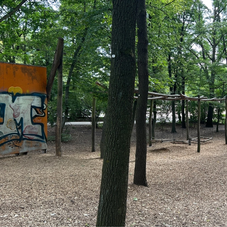 Bild 13: Vampir Spielplatz