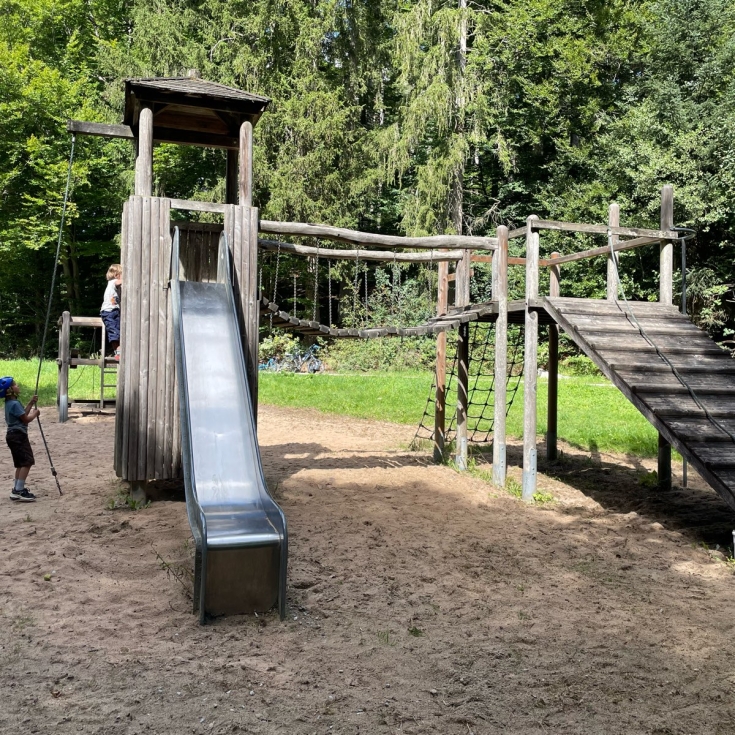 Bild zum Spielplatz Waldspielplatz 
