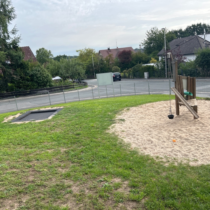 Bild 2: Waldstraße / Zum Sportplatz