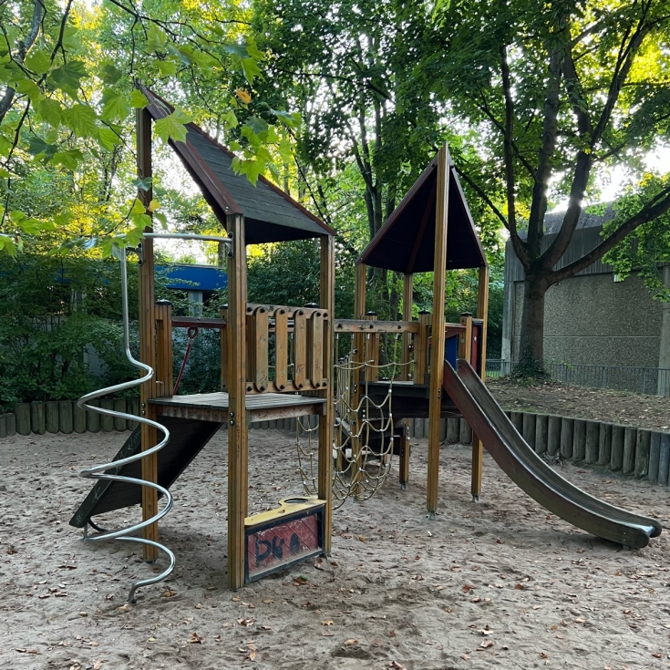Bild 2: Wasserland Spielplatz 