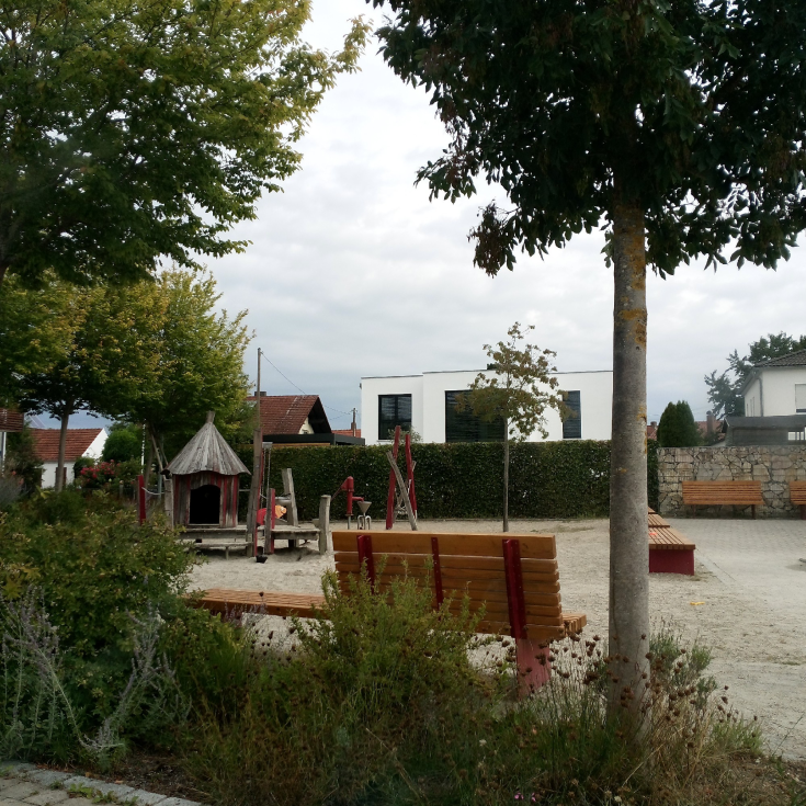 Bild zum Spielplatz Wasserspielplatz am Dorfplatz