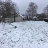 Bild vom Spielplatz anzeigen.