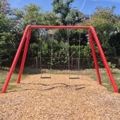 Bild vom Spielplatz anzeigen.