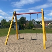 Bild vom Spielplatz anzeigen.