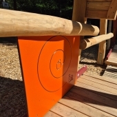 Bild vom Spielplatz anzeigen.