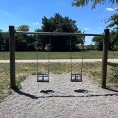 Bild vom Spielplatz anzeigen.