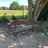 Bild vom Spielplatz anzeigen.