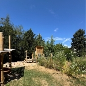 Bild vom Spielplatz anzeigen.