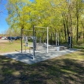 Bild vom Spielplatz anzeigen.