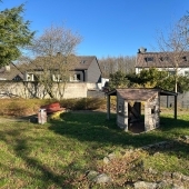 Bild vom Spielplatz anzeigen.