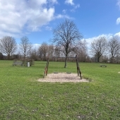 Bild vom Spielplatz anzeigen.
