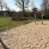 Bild vom Spielplatz anzeigen.