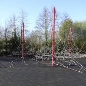 Bild vom Spielplatz anzeigen.